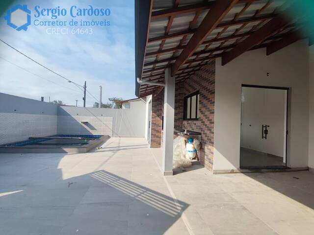 #2054 - Casa para Venda em Itanhaém - SP