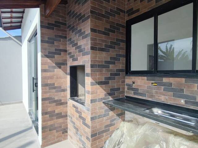 #2054 - Casa para Venda em Itanhaém - SP