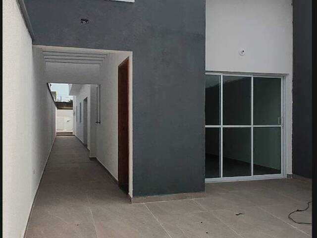 #2057 - Casa para Venda em Itanhaém - SP