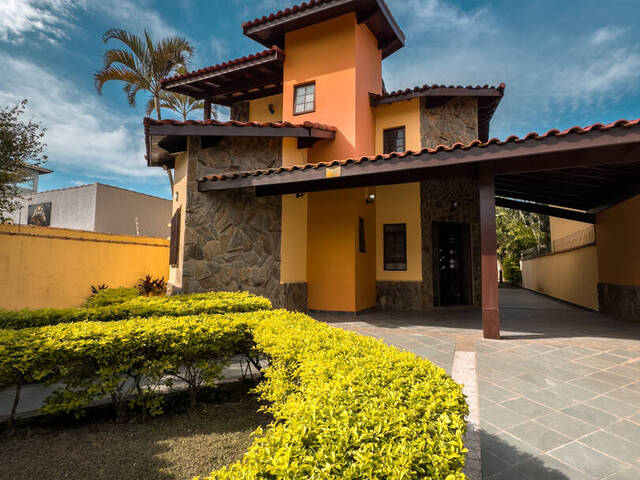 #2063 - Casa para Venda em Itanhaém - SP