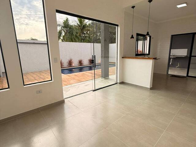 Casa para Venda em Itanhaém - 4