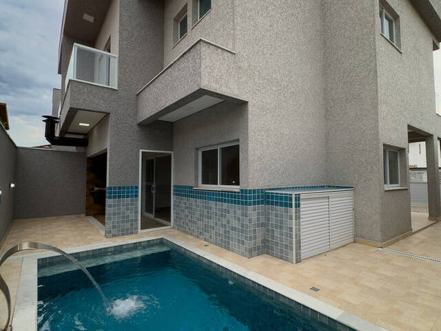 #2377 - Casa para Venda em Itanhaém - SP - 2