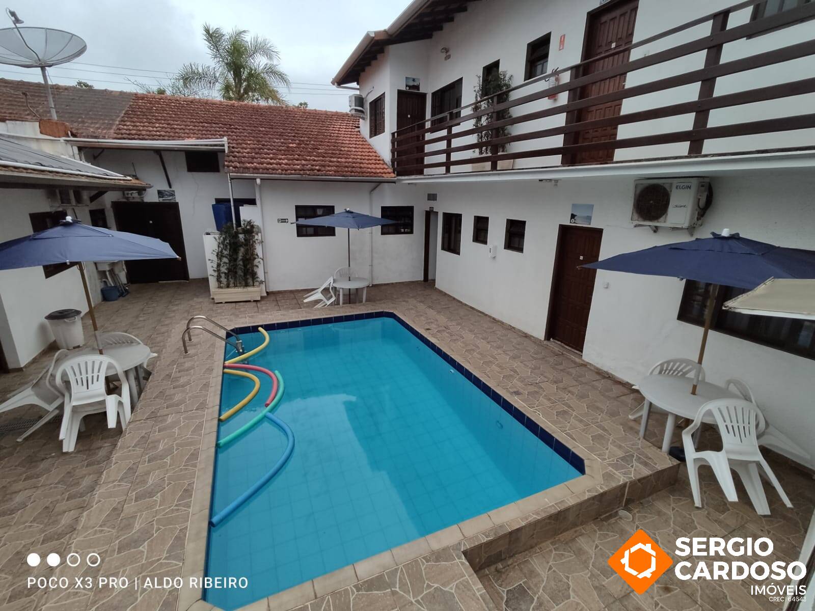 ÓTIMA POUSADA 8 SUÍTES- PISCINA  A 300 M DA PRAIA ITANHAÉM SP
