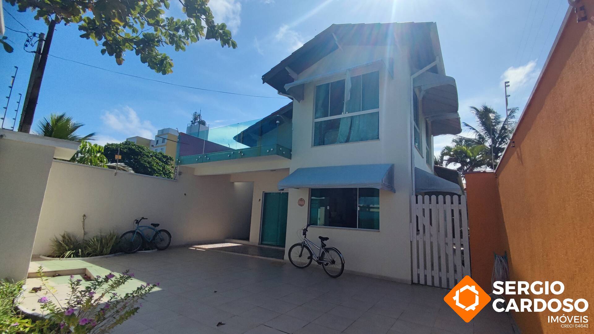 CASA PÉ NA AREIA 3 QUARTOS MEZANINO COM VISTA PRO MAR ITANHAEM SP