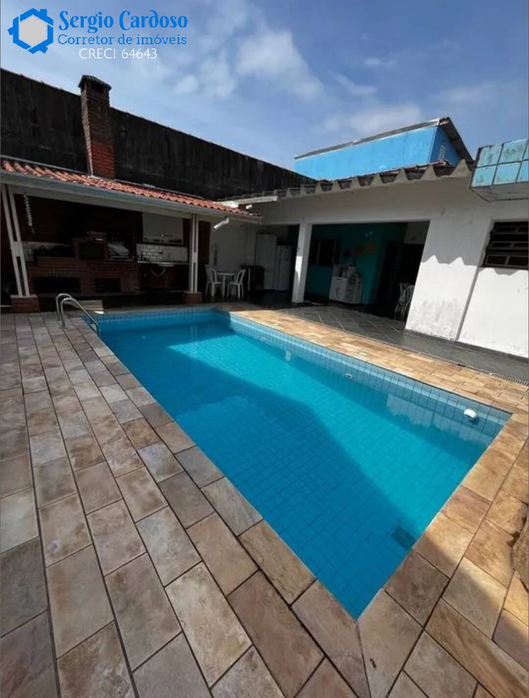 CASA COM EDÍCULA EM AMPLO TERRENO 440M² |5 QUARTOS 3 SUITES| NOVA ITANHAEM