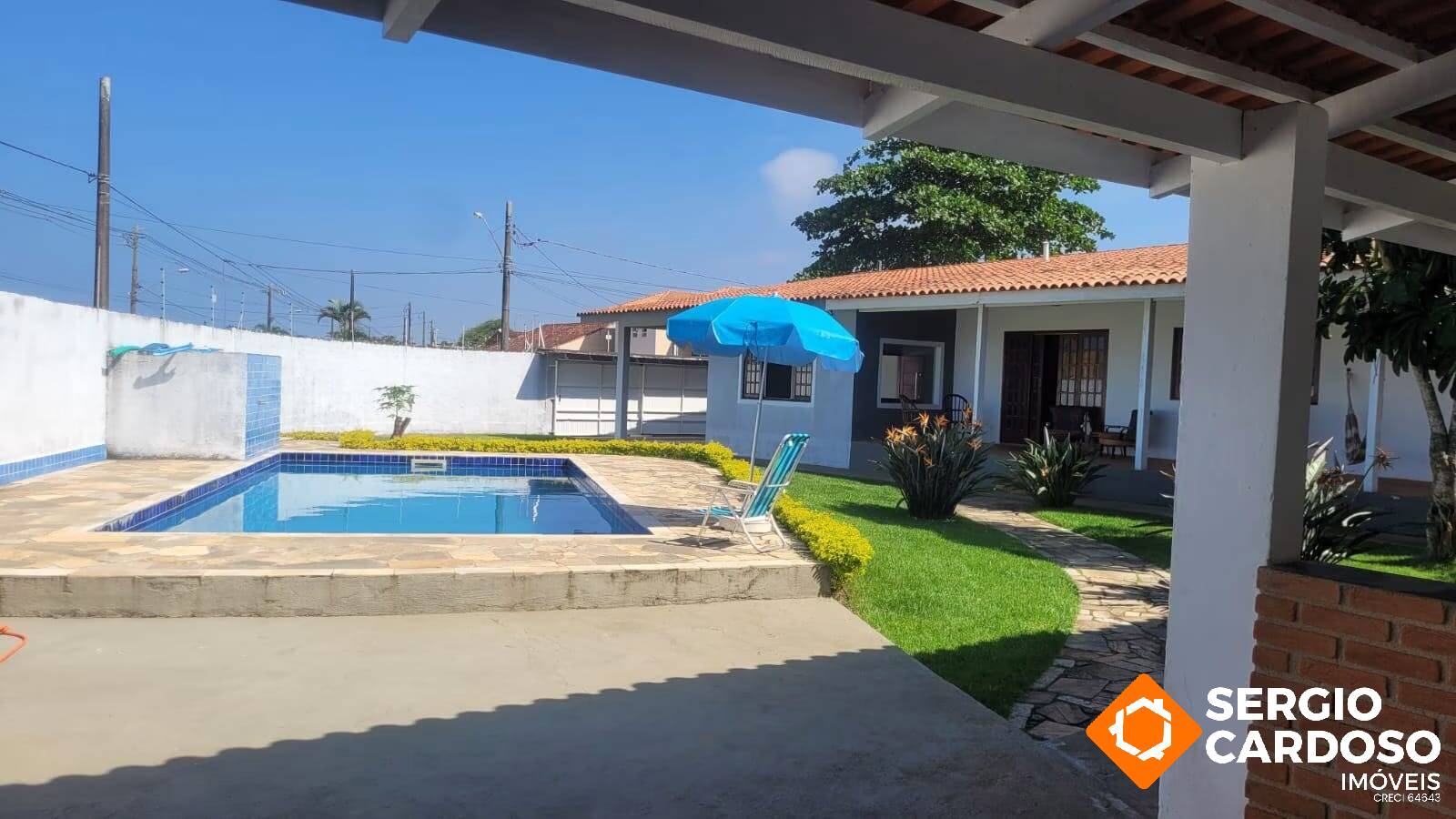 CASA 4 SUITES PISCINA E AREA GOURMET A 300M DO MAR  EDÍCULA ITANHAEM SP