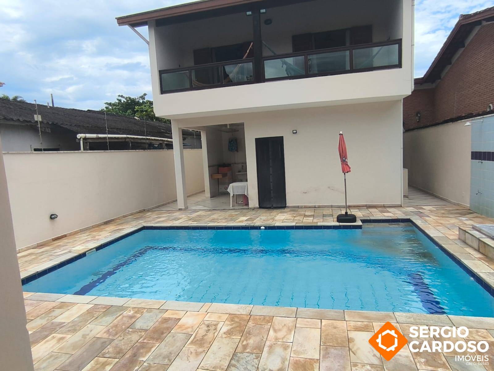 SOBRADO 3 SUÍTES PISCINA CHURRASQUEIRA 250 M DO MAR ITANHAÉM SP