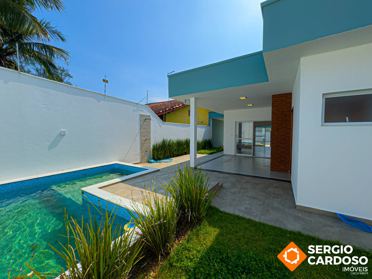 CASA MODERNA A 100M DO MAR! PISCINA E ESPAÇO GOURMET - 3 QUARTOS 2 SUITES