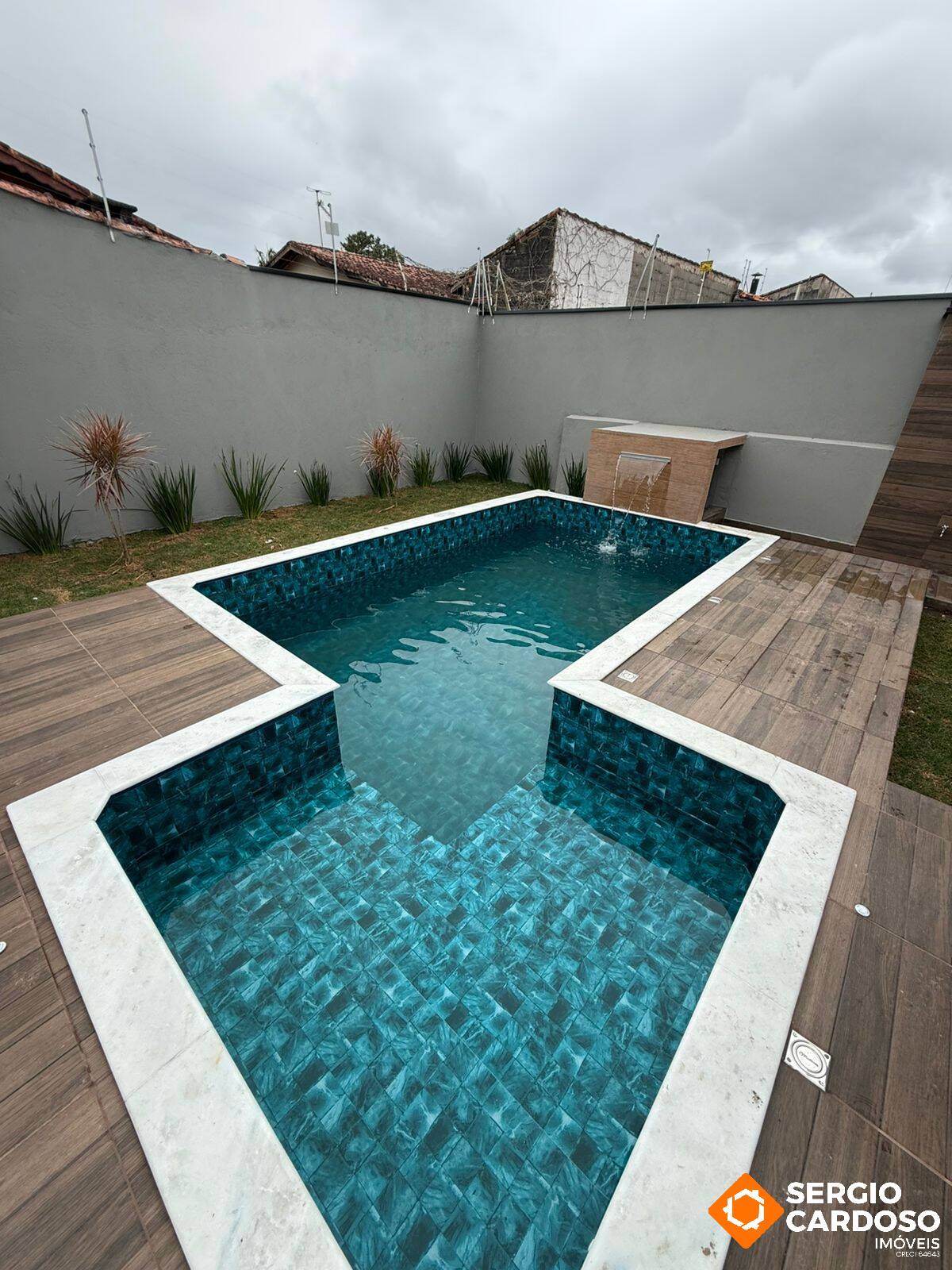 CASA MODERNA EXCELENTE ACABAMENTO! QUINTAL AMPLO COM PISCINA - ITANHAEM/SP
