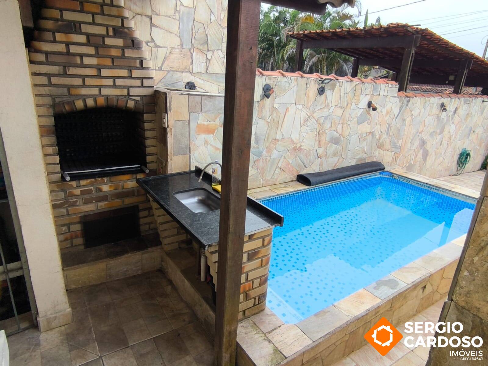 SOBREPOSTA 2 QUARTOS SUÍTE PISCINA AQUECIDA E CHURRASQUEIRA ITANHÉM SP